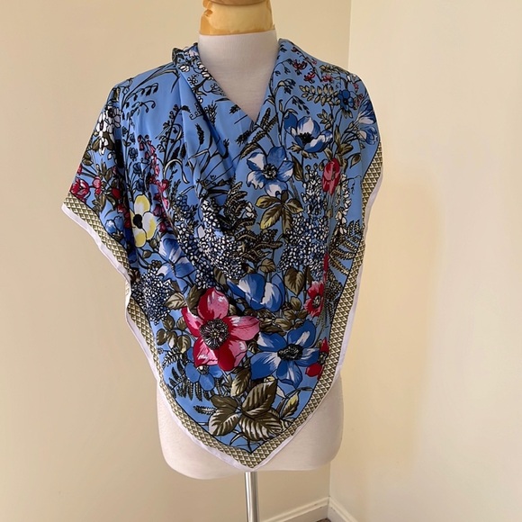 New! Vince Camuto blue floral scarf. - Picture 1 of 9